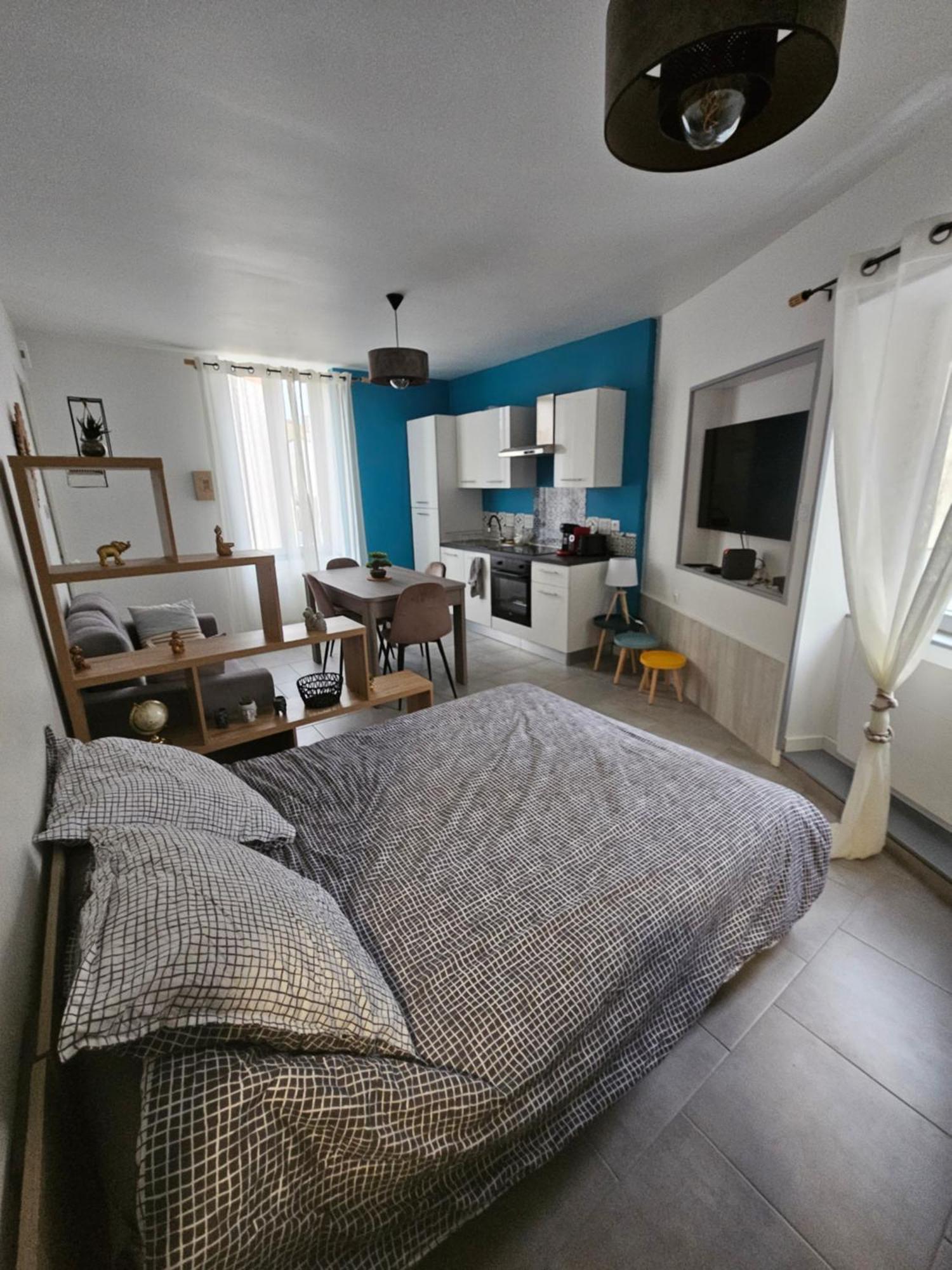 Apartamento Sarl La Famille 2 Angulema Exterior foto
